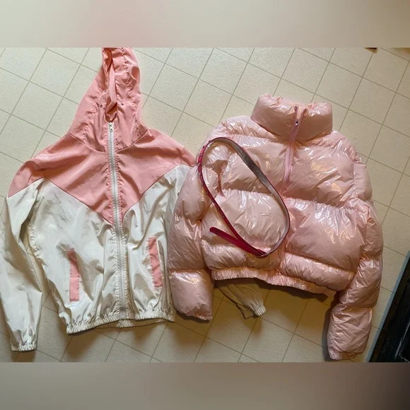 🩷🤍NEW LOT small pink coats and a pink small guess belt🩷🤍 - Picture 1 of 2